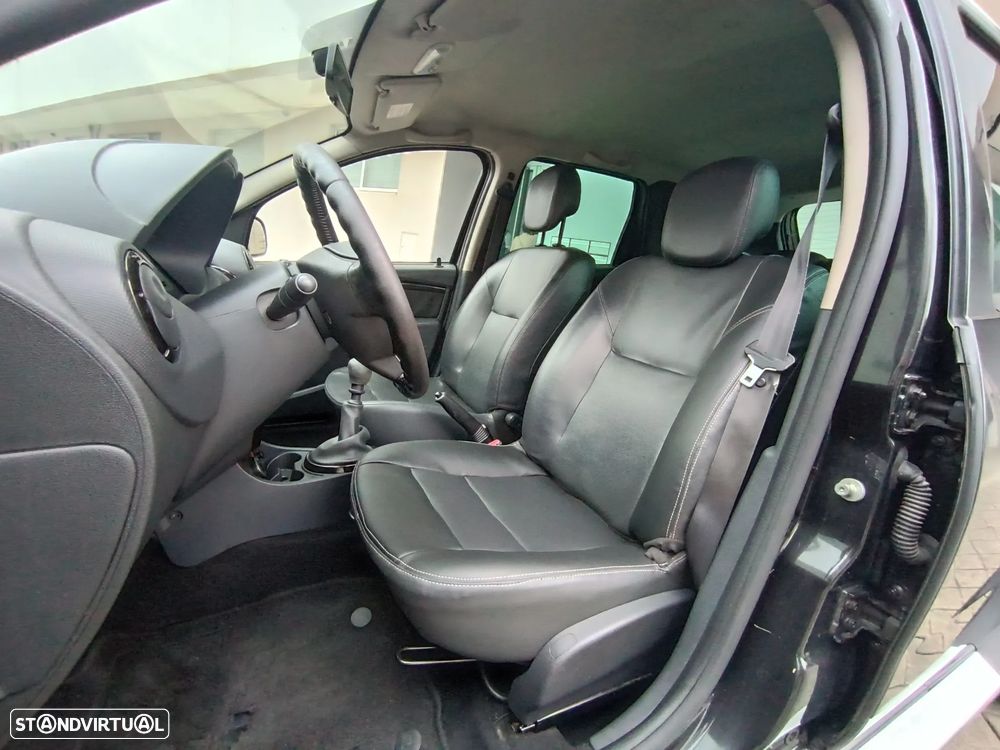 Dacia Duster 1.5 dCi Pack 4WD - 14