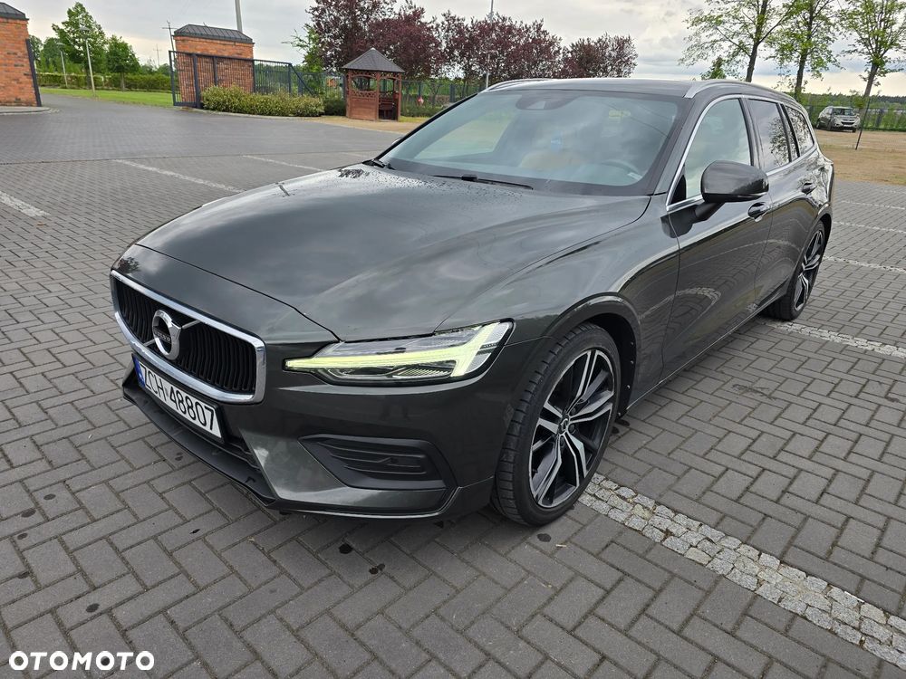 Volvo V60 D4 Momentum Pro - 2