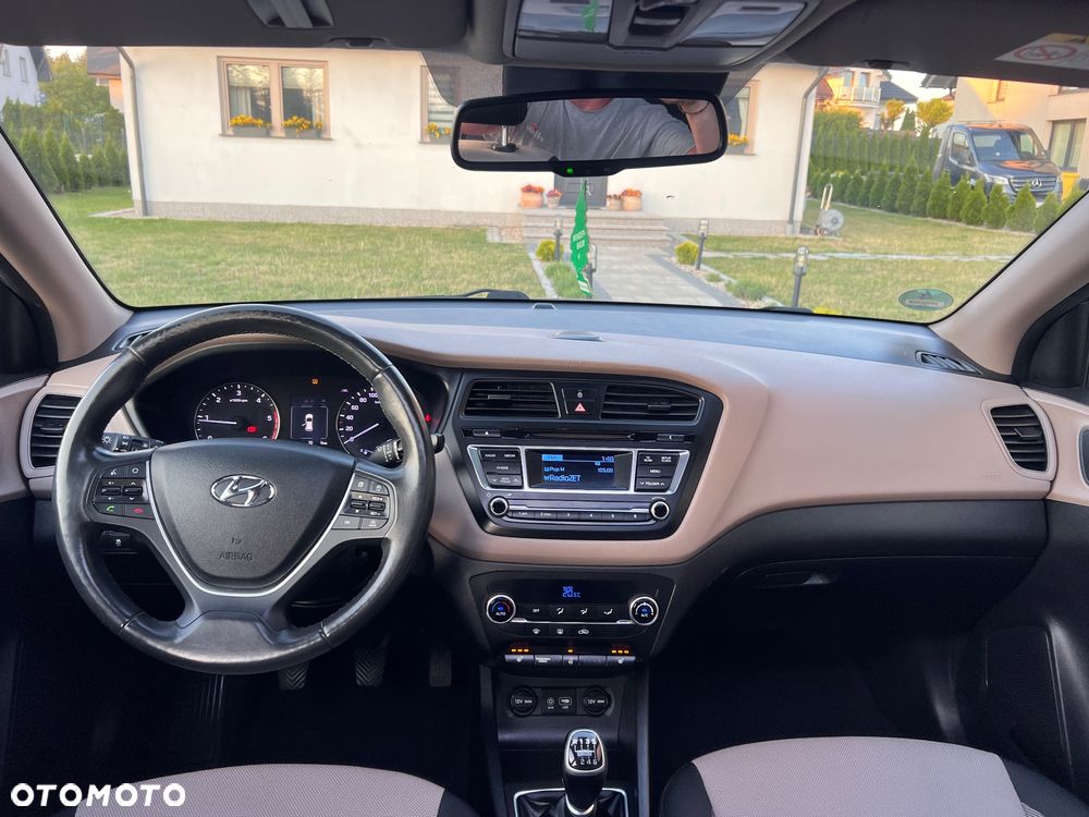 Hyundai i20 1.1 CRDi YES Gold - 15