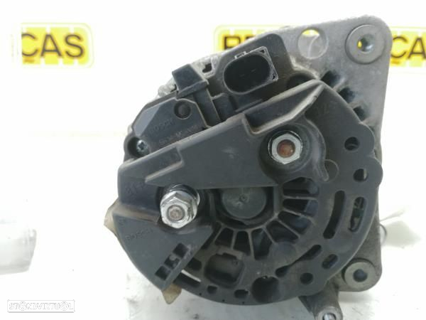 Alternador Audi A3 (8L1) - 3