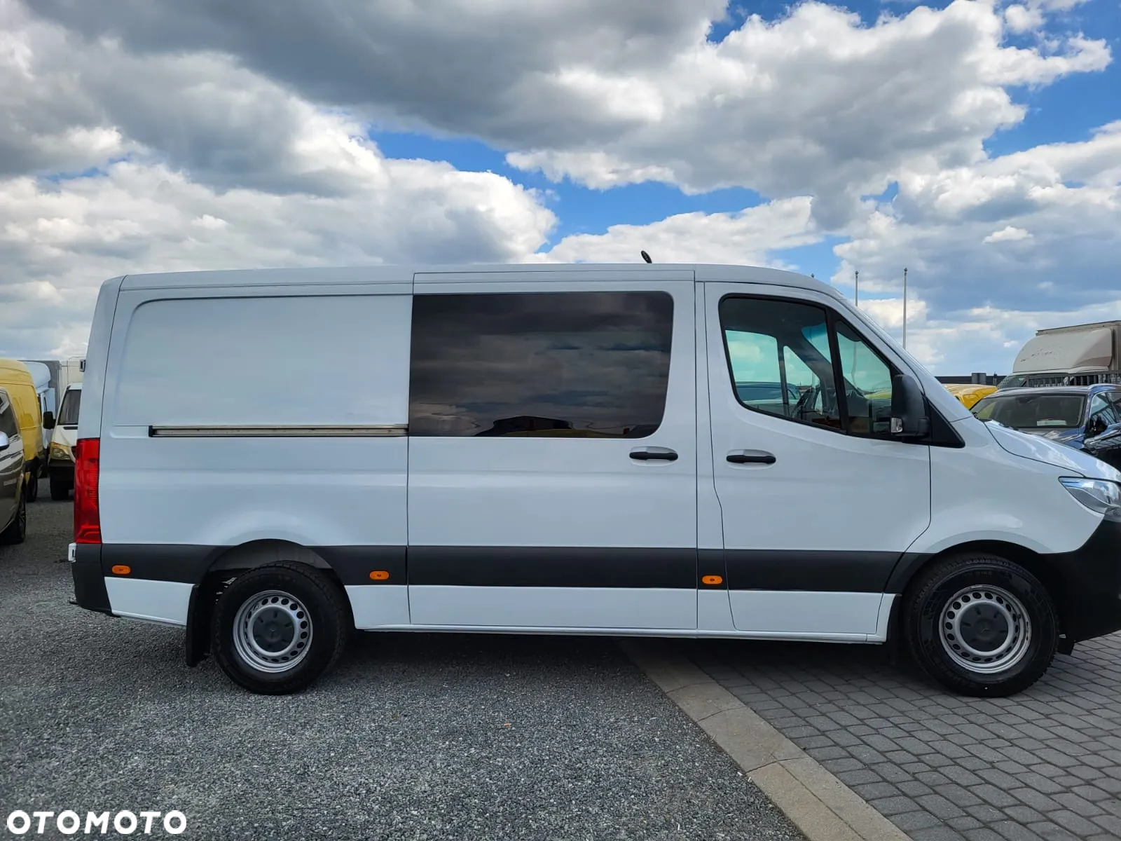 Mercedes-Benz SPRINTER 907- 316 CDI-MIXT 5-6 OSÓB-L2 - ŁADNY - 11