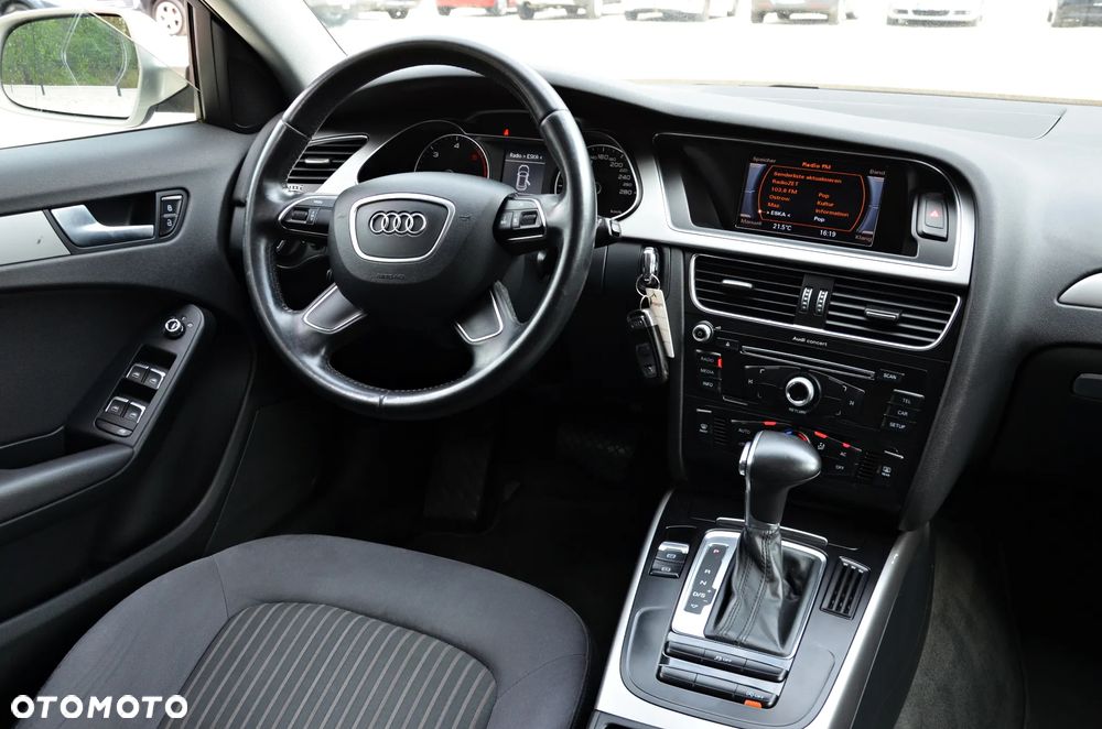Audi A4 Avant - 33