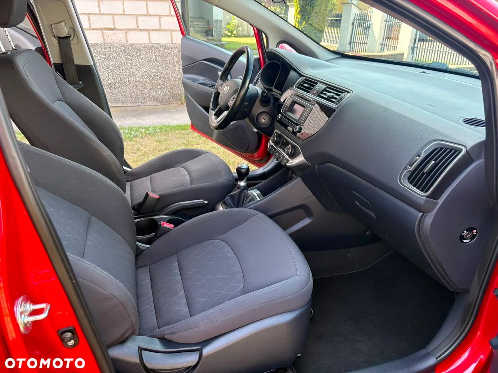 Kia Rio 1.2 XL Business Line - 20