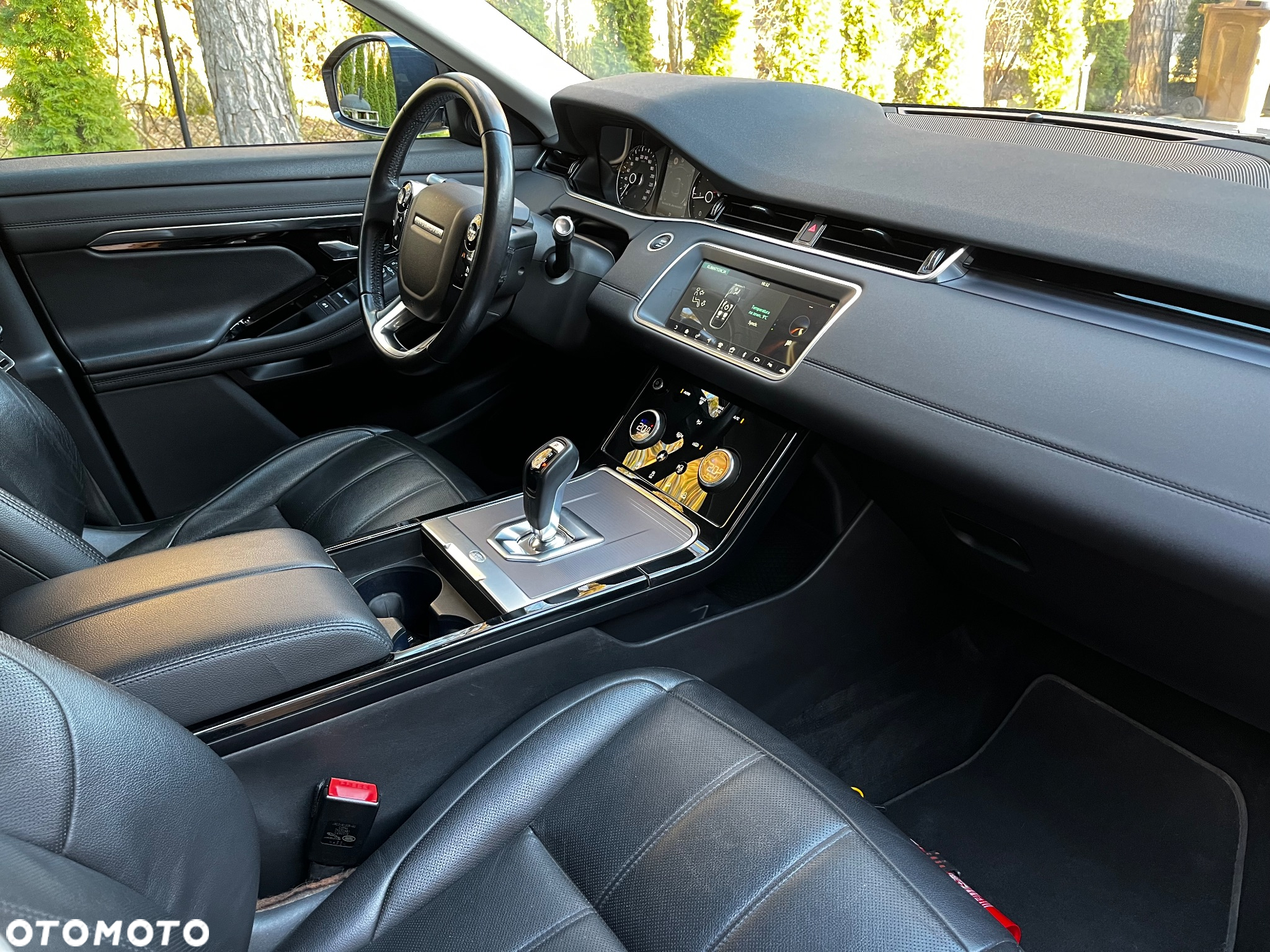 Land Rover Range Rover Evoque - 26