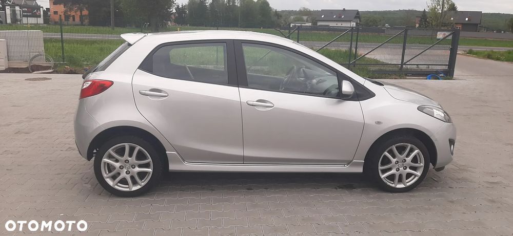 Mazda 2 - 23