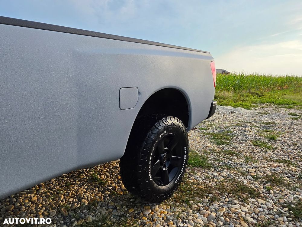 Nissan Titan - 7