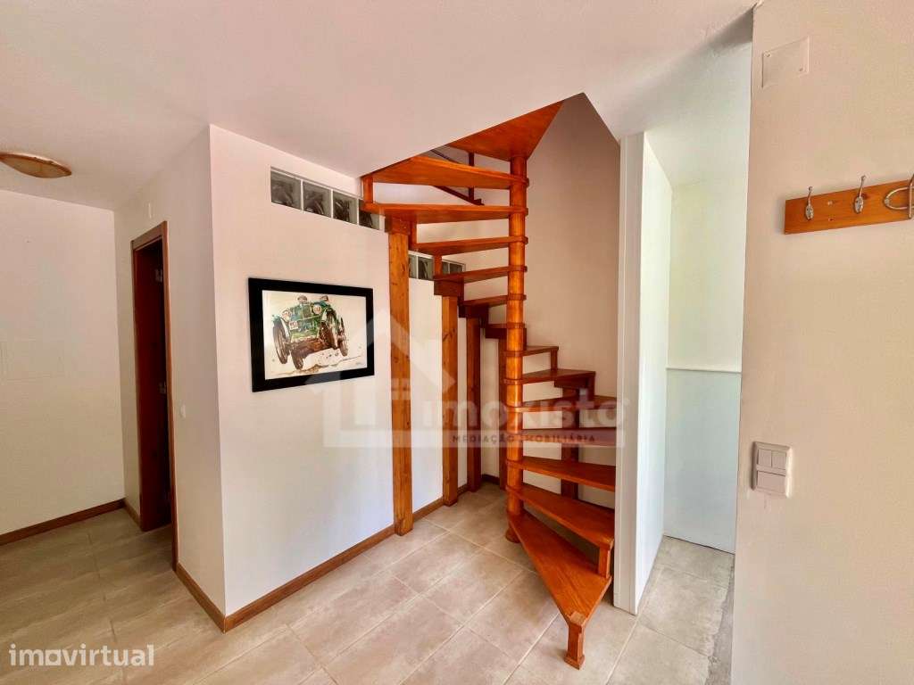 Moradia T1 pronta a habitar em Castanheira de Pera - Grande imagem: 3/50