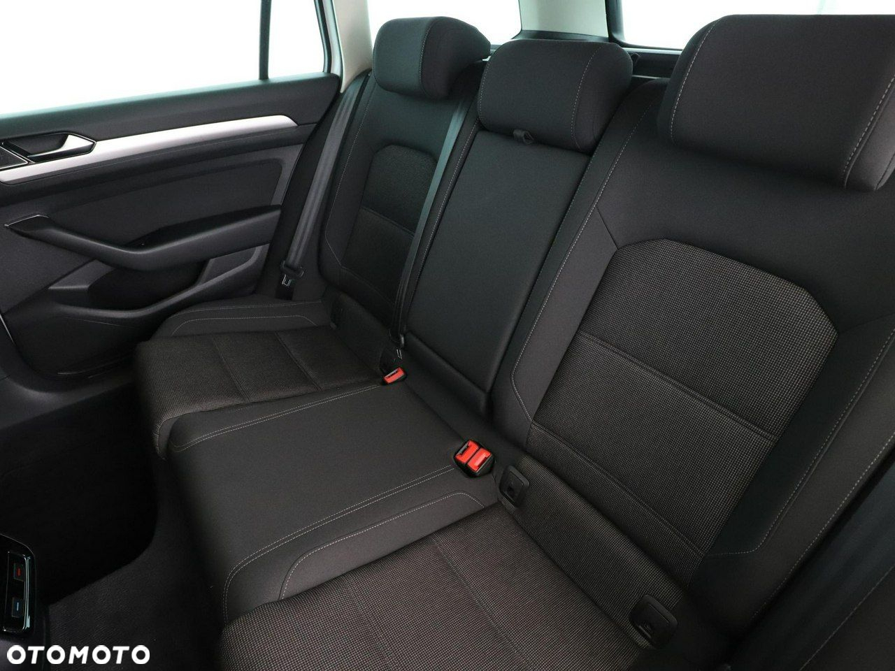 Volkswagen Passat Variant 1.6 TDI (BlueMotion Technology) Comfortline - 17
