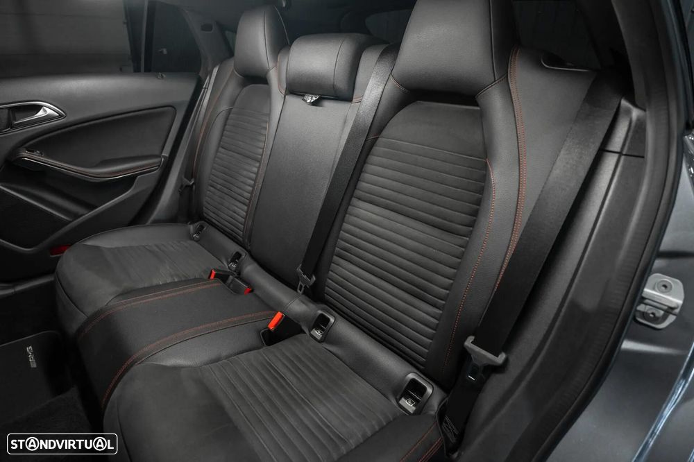 Mercedes-Benz CLA 220 d Shooting Brake AMG Line Aut. - 26