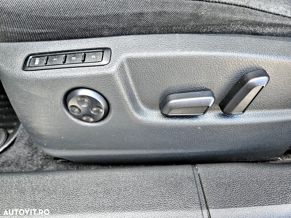 Skoda Superb 2.0 TDI Elegance - 26