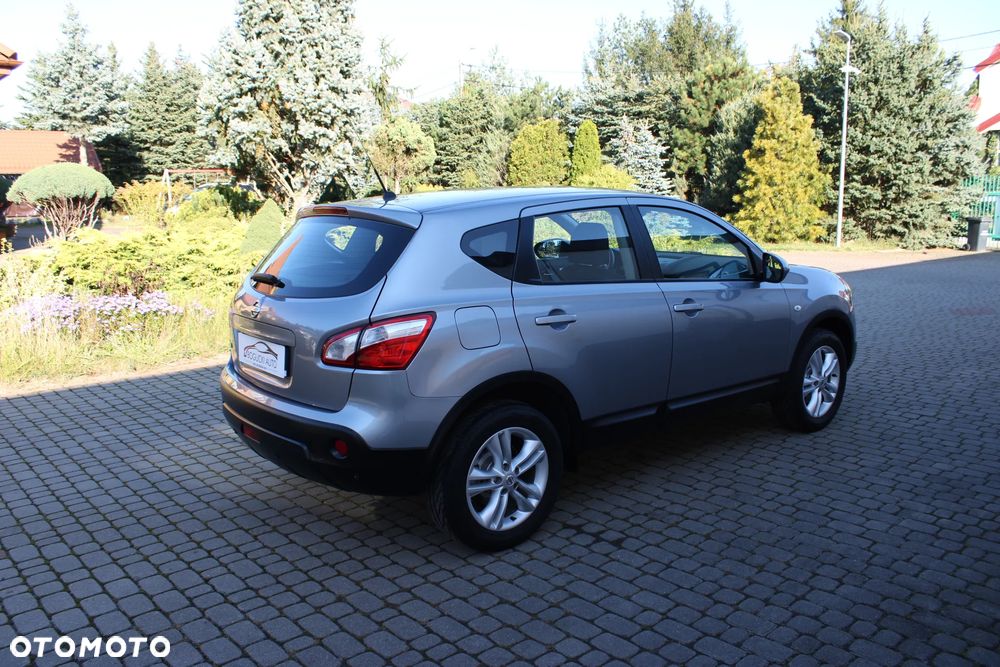 2010 Nissan Qashqai 1.6 Acenta, photograph 9