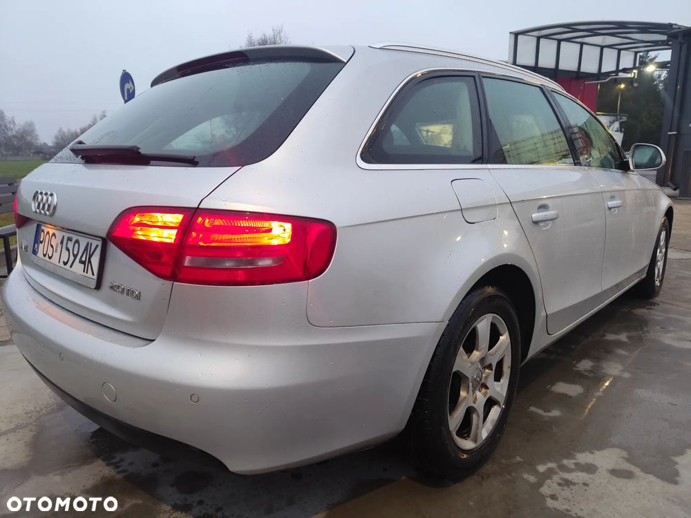Audi A4 Avant - 22