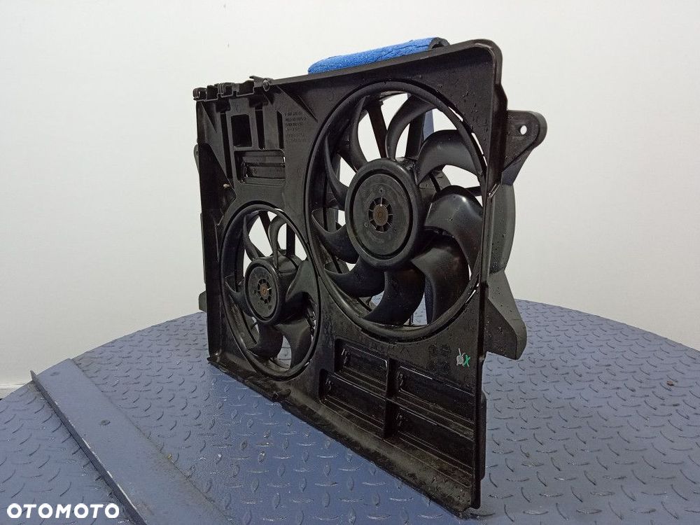 FORD MUSTANG VI 15- 5.0 GT WENTYLATOR CHŁODNICY FR33-8C607-AD - 2