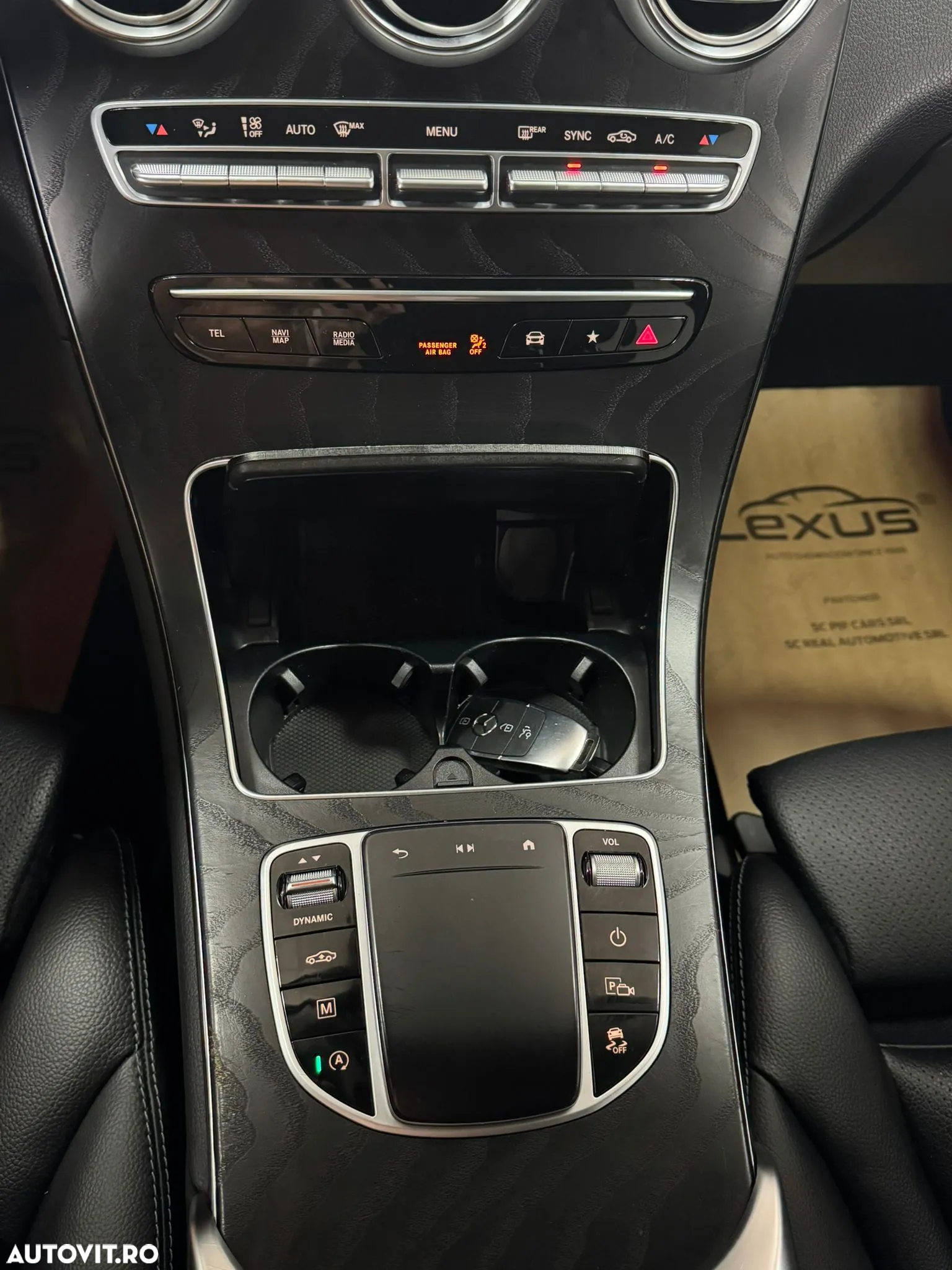 Mercedes-Benz GLC 300 d 4Matic 9G-TRONIC AMG Line - 27