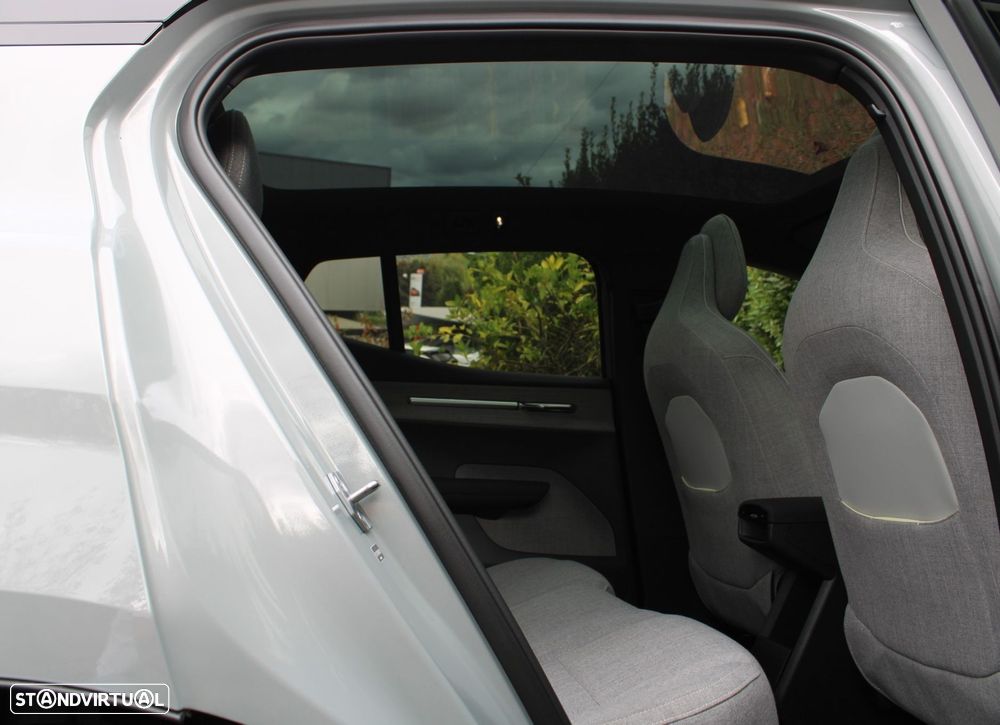 Volvo EX30 Twin Motor Performance AWD Ultra - 46