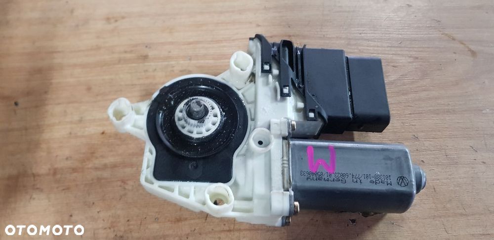 VW GOLF IV BORA SEAT LEON I TOLEDO II SILNICZEK SZYBY PRAWY TYŁ 1J4959812C - 1