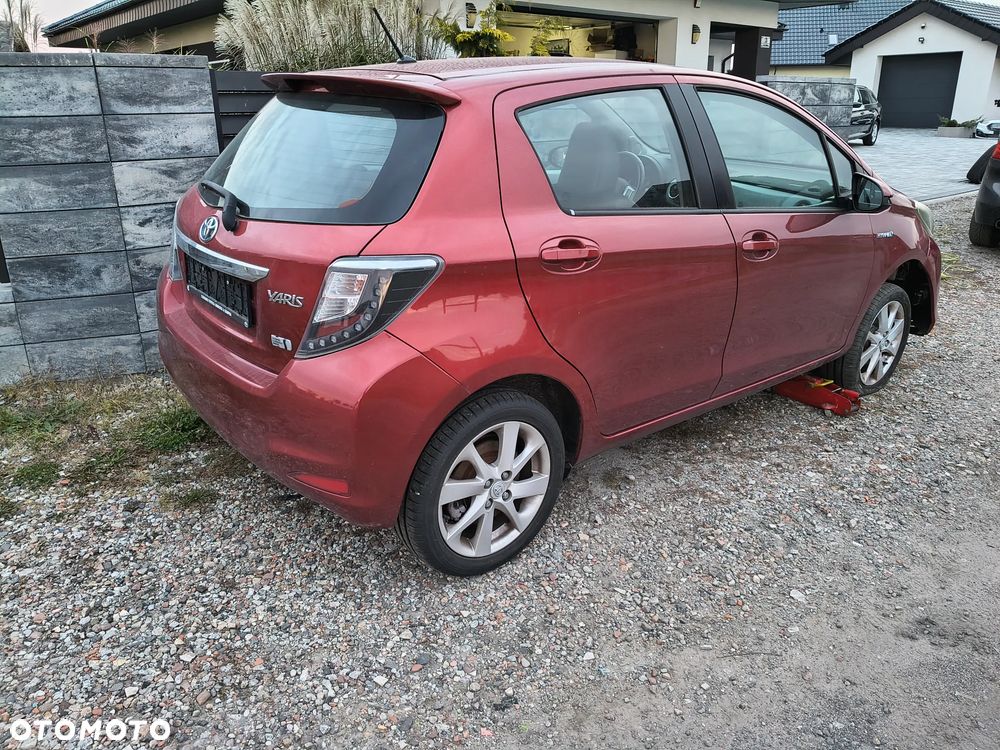 Toyota Yaris 1.5 VVT-i Comfort mit Design Paket - 5