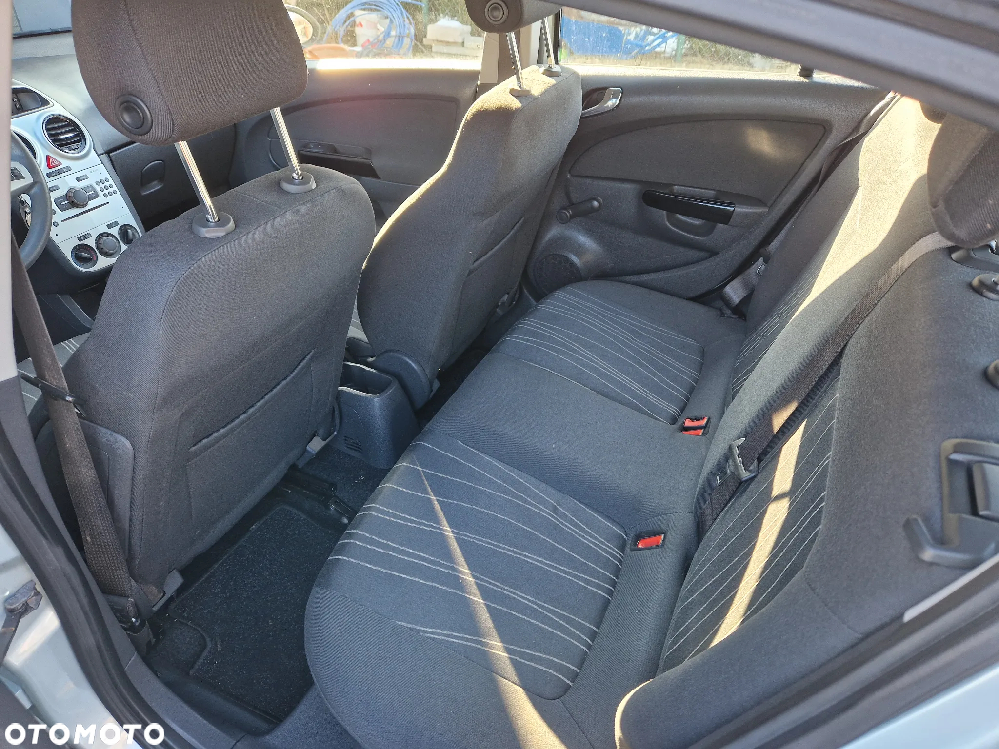 Opel Corsa 1.2 16V - 2