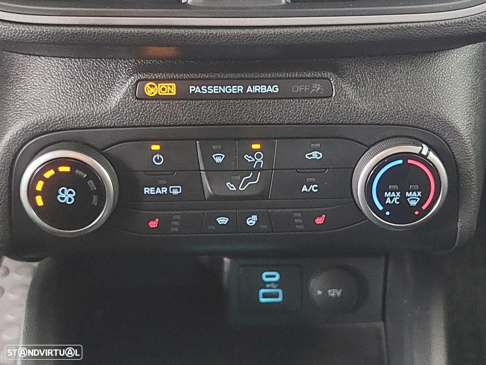 Ford Focus SW 1.0 EcoBoost Connected - 35