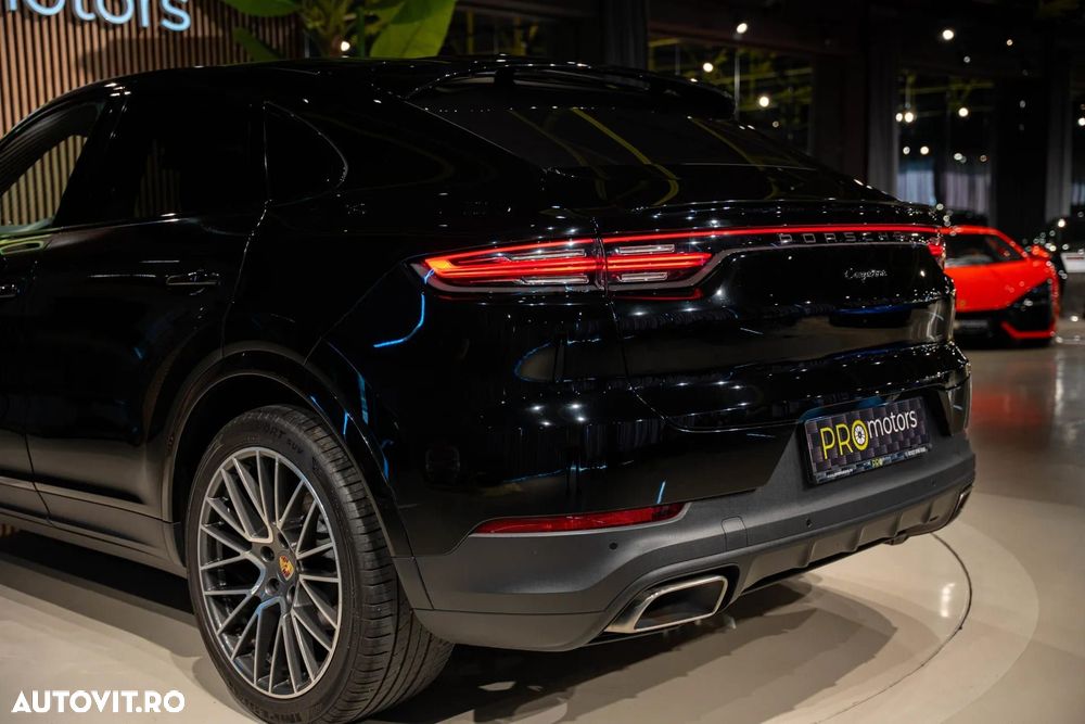 Porsche Cayenne Coupe - 18