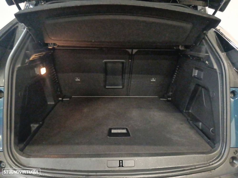 Peugeot 3008 1.5 BlueHDi GT EAT8 - 6