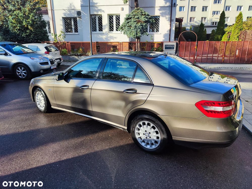 Mercedes-Benz Klasa E 250 CDI DPF BlueEFFICIENCY Automatik Elegance - 3