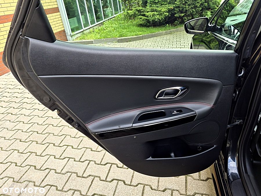 Kia Ceed 1.6 T-GDI GT - 36
