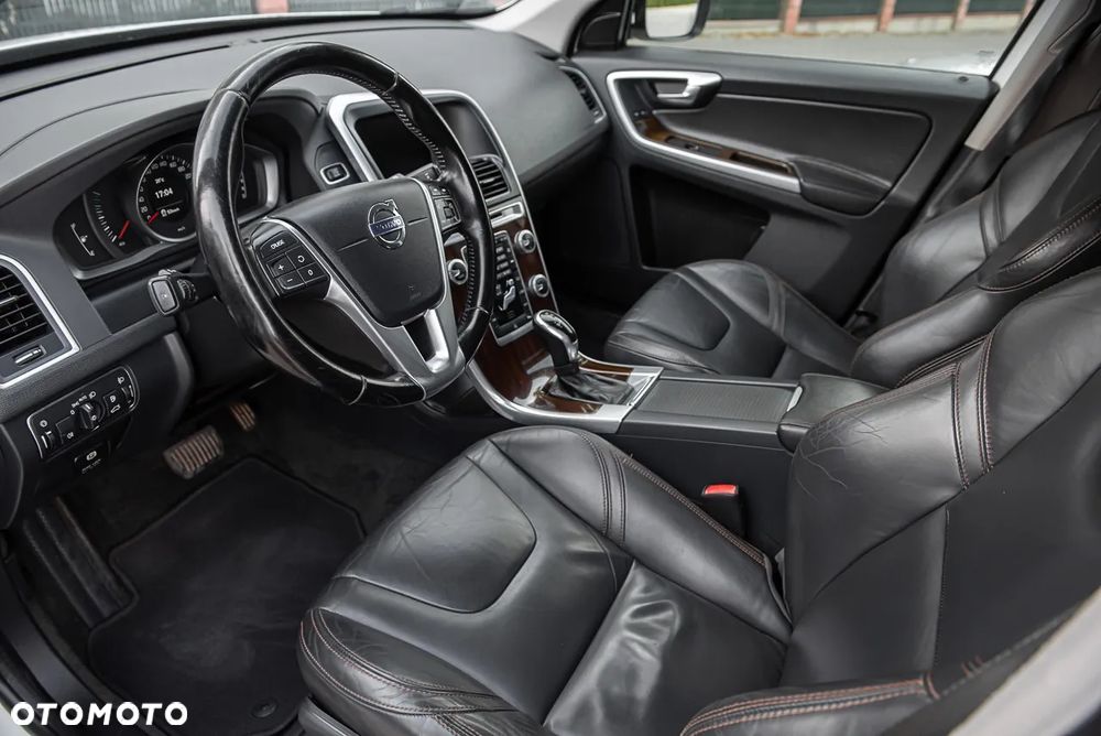 Volvo XC 60 D4 Geartronic Summum - 11
