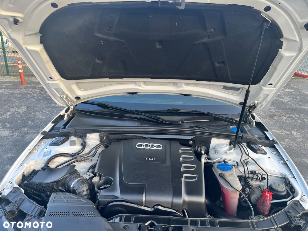 Audi A4 Avant 2.0 TDI Multitronic - 13