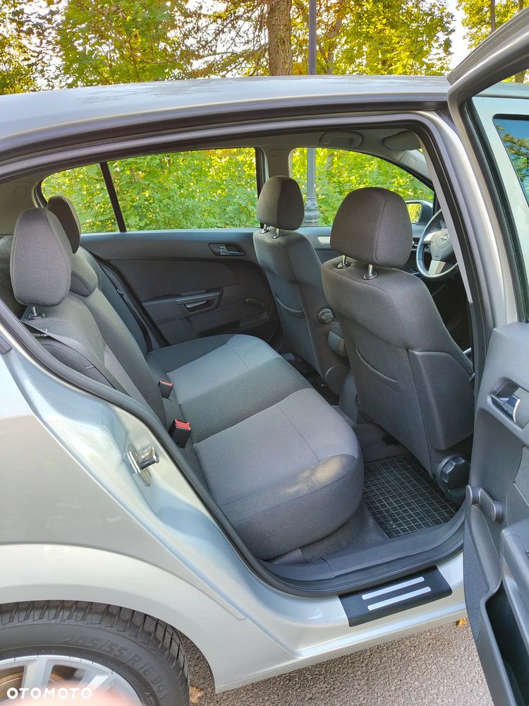 Opel Astra - 10