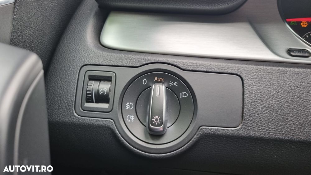 Volkswagen Passat 2.0 TDI 4Motion BlueMotion Technology DSG Highline - 9