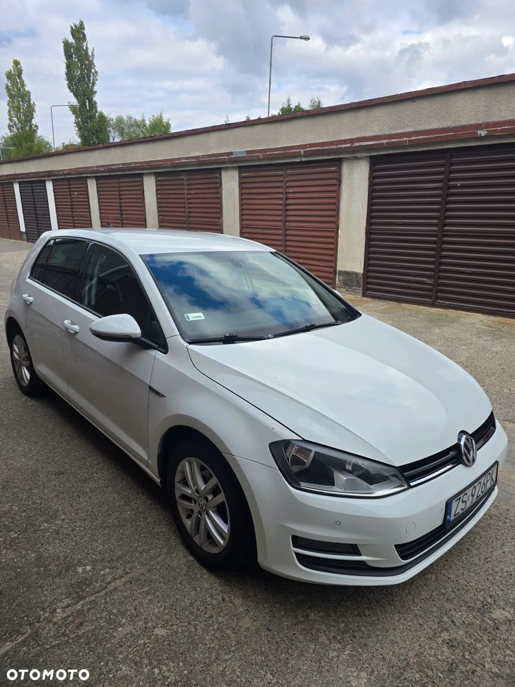 Volkswagen Golf VII 1.2 TSI BMT Comfortline - 3