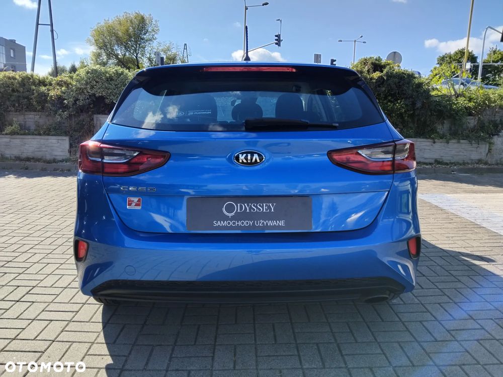 Kia Ceed - 4
