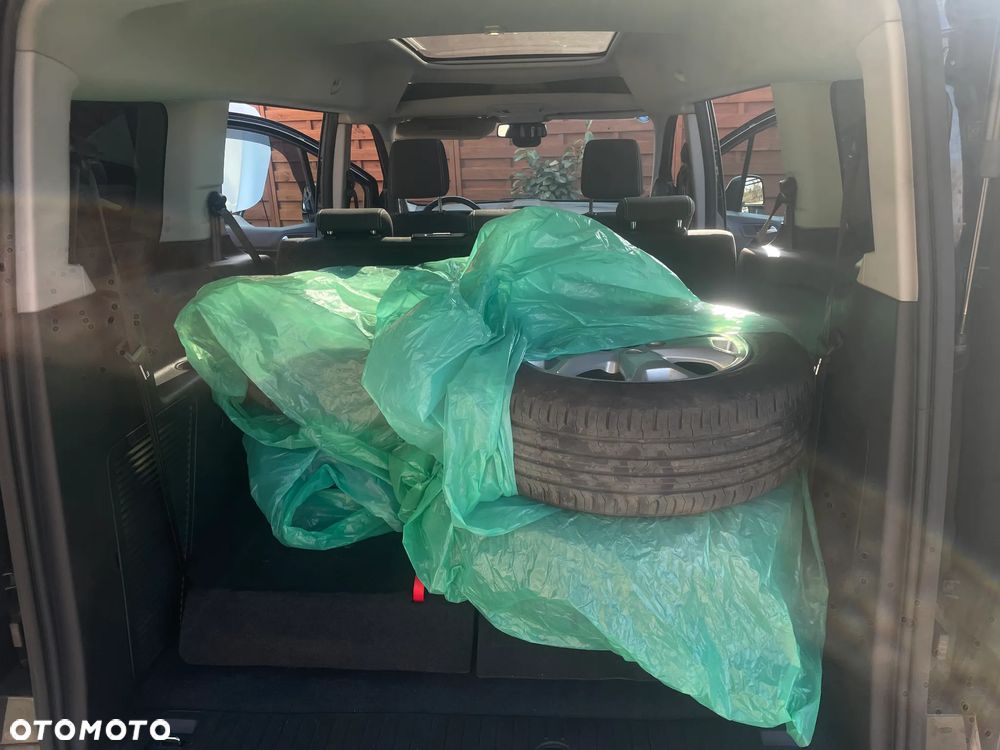 Ford Tourneo Connect Gr 1.5 TDCi Titanium PowerShift - 15