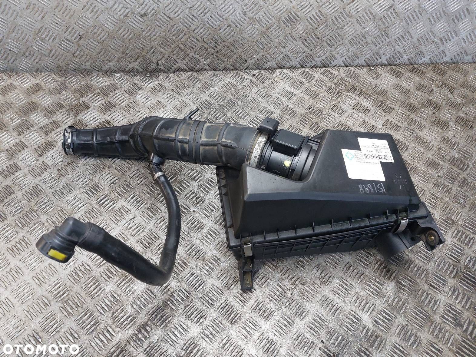 OBUDOWA FILTRA PRZEPŁYWOMIERZ DOLOT VOLVO S40 V40 I 1.9 DI 30620760 - 1