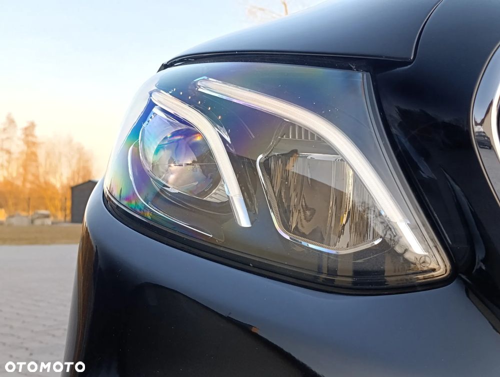 Mercedes-Benz Klasa E 200 9G-TRONIC AMG Line - 7