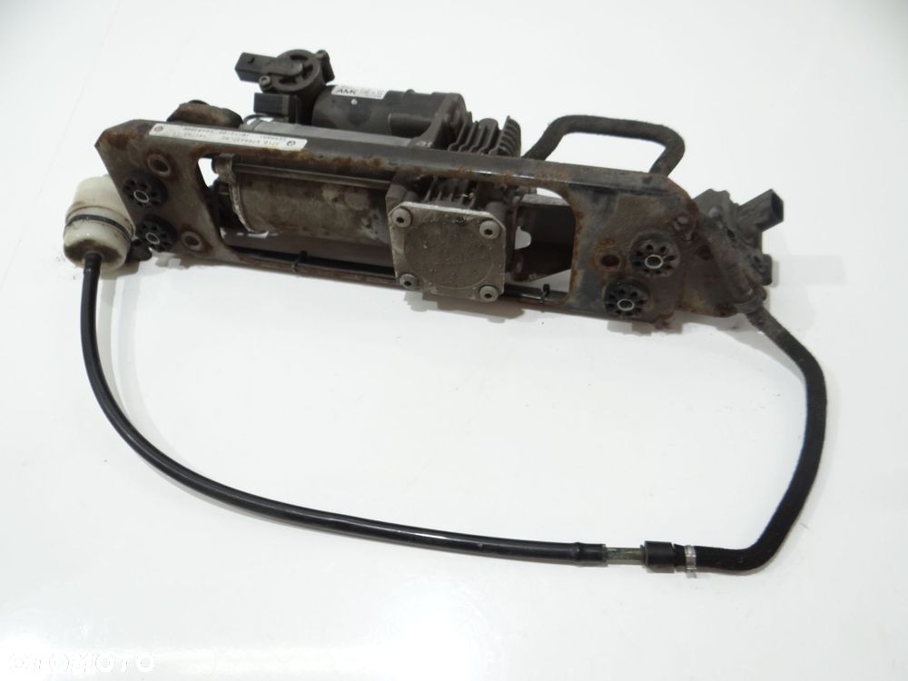KOMPRESOR ZAWIESZENIA BMW E61 6789937 (4623611) - 2