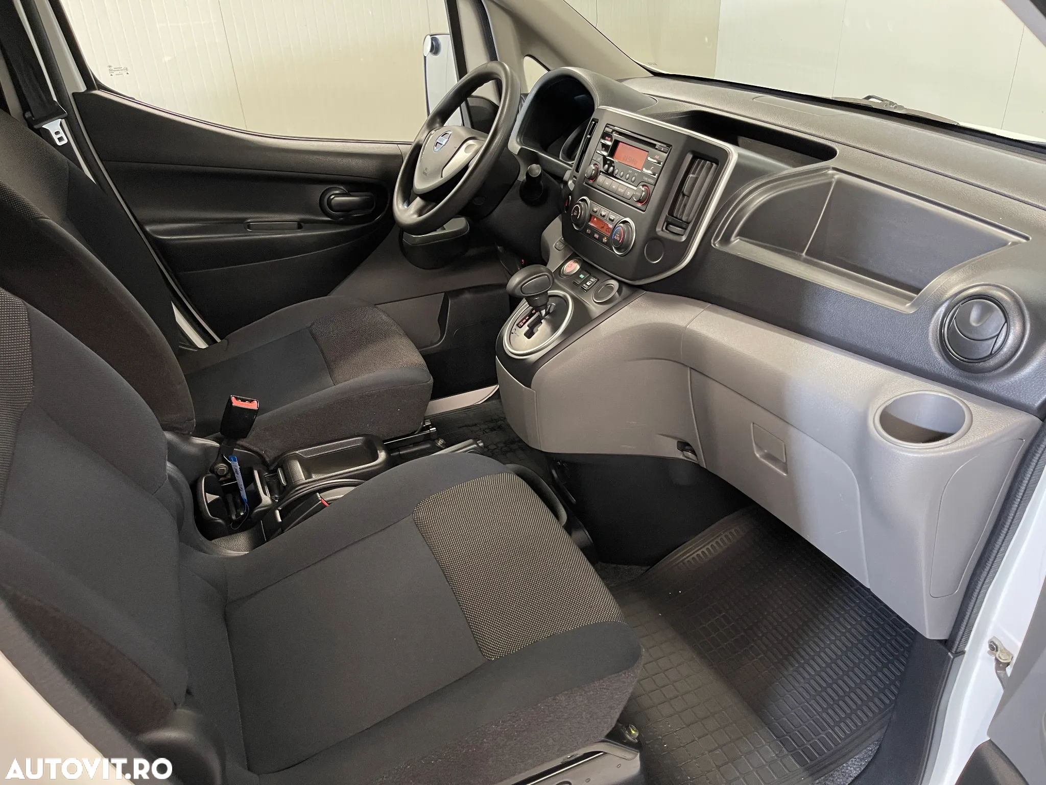Nissan E-NV200 - 8