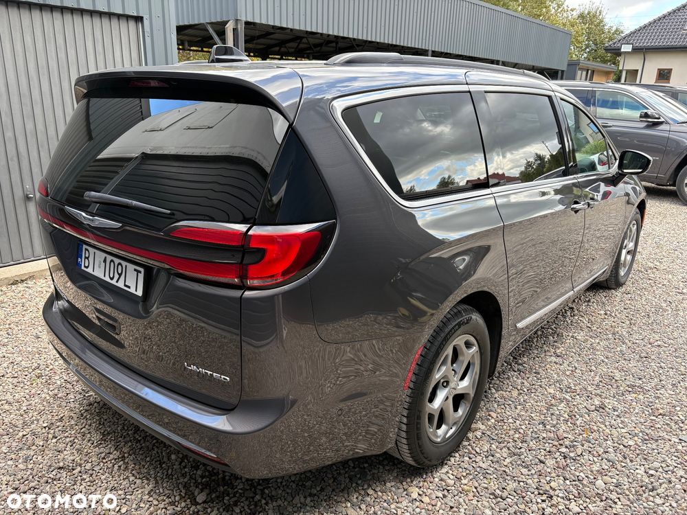 Chrysler Pacifica - 6