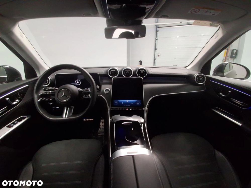 Mercedes-Benz GLC 300 e 4-Matic - 23