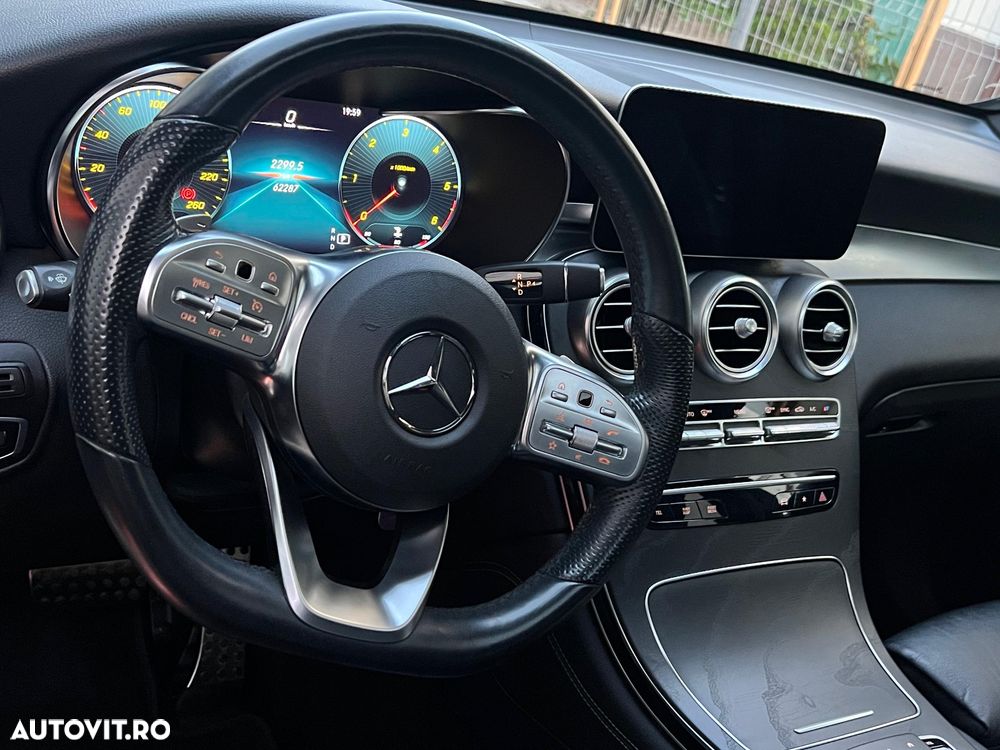 Mercedes-Benz GLC 300 d 4MATIC 9G-TRONIC AMG Line - 2
