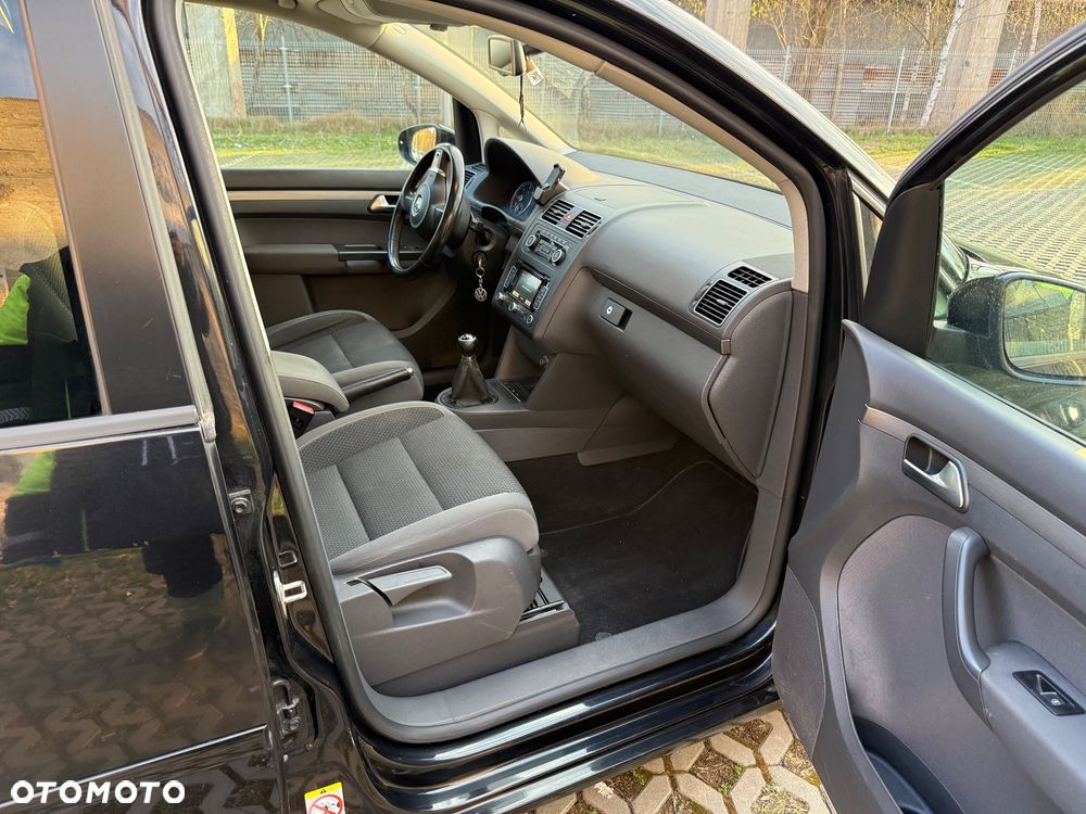 Volkswagen Touran 2.0 TDI DPF Freestyle - 9