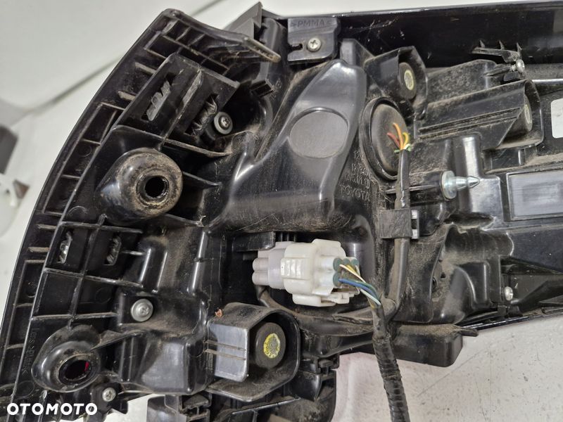 toyota chr c-hr i 1 lift lampa lewy tył tylna w błotnik 81560-f4130 - 10