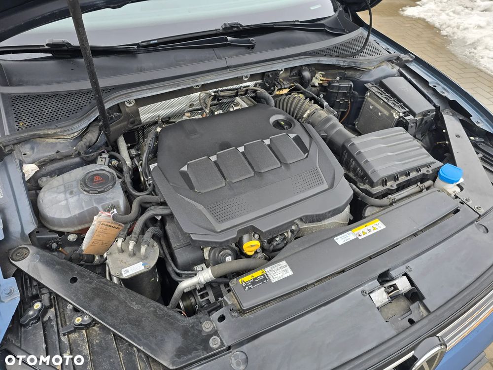 Volkswagen Passat - 17