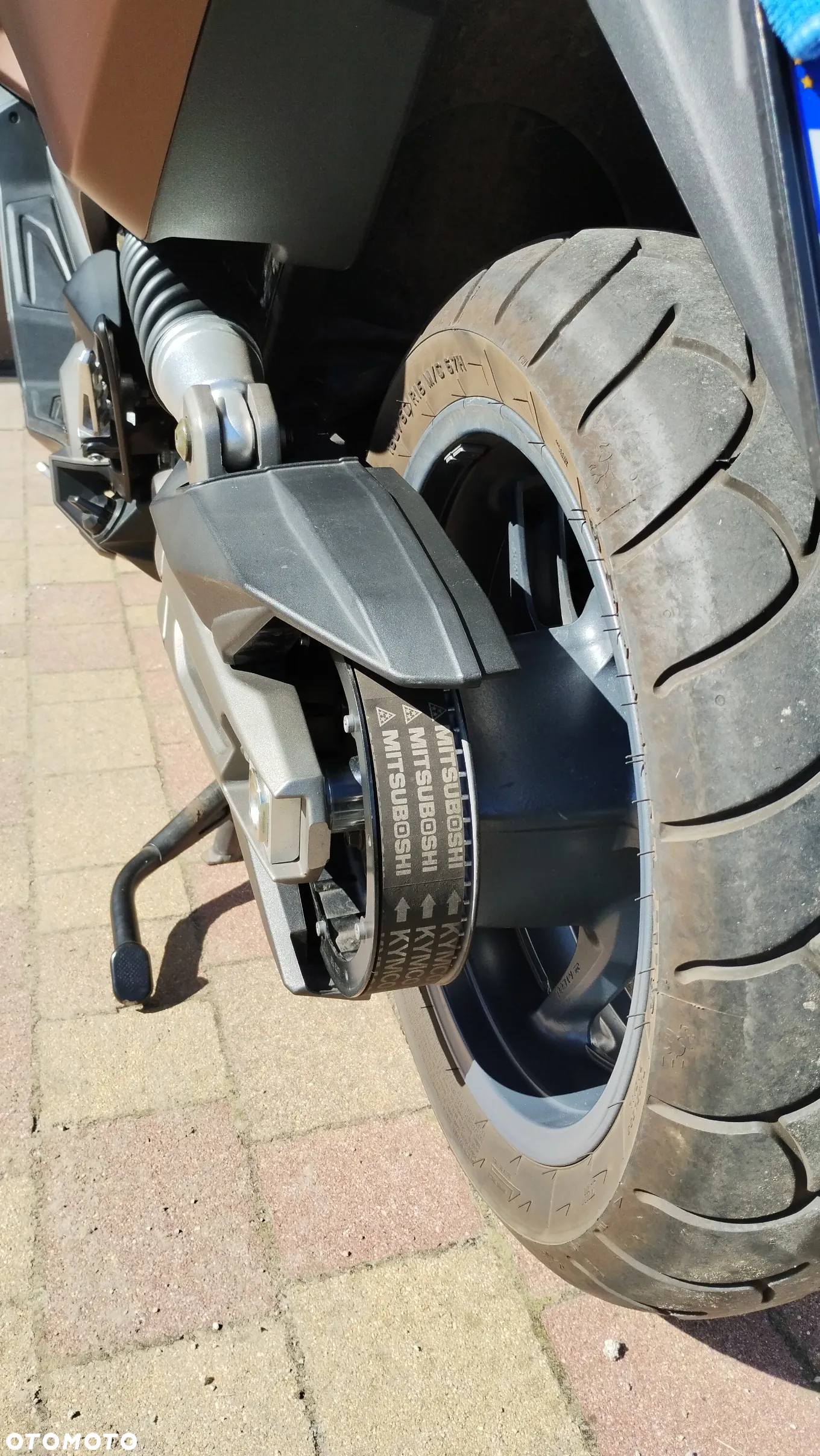 Kymco AK 550 - 6