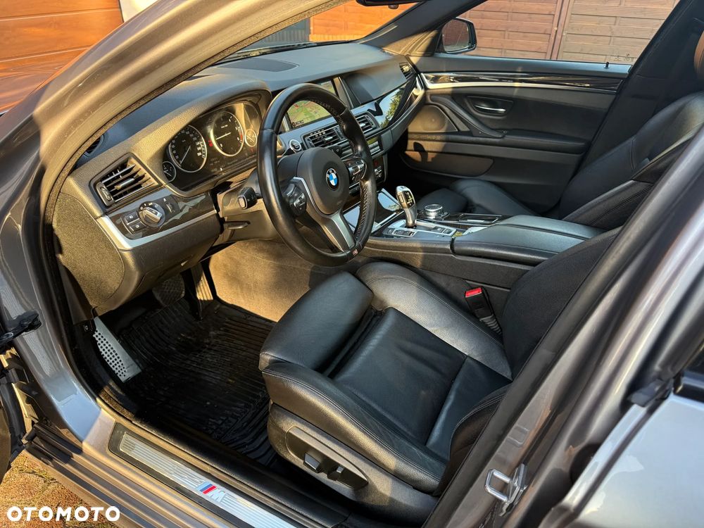 BMW Seria 5 520d M Sport Edition - 16