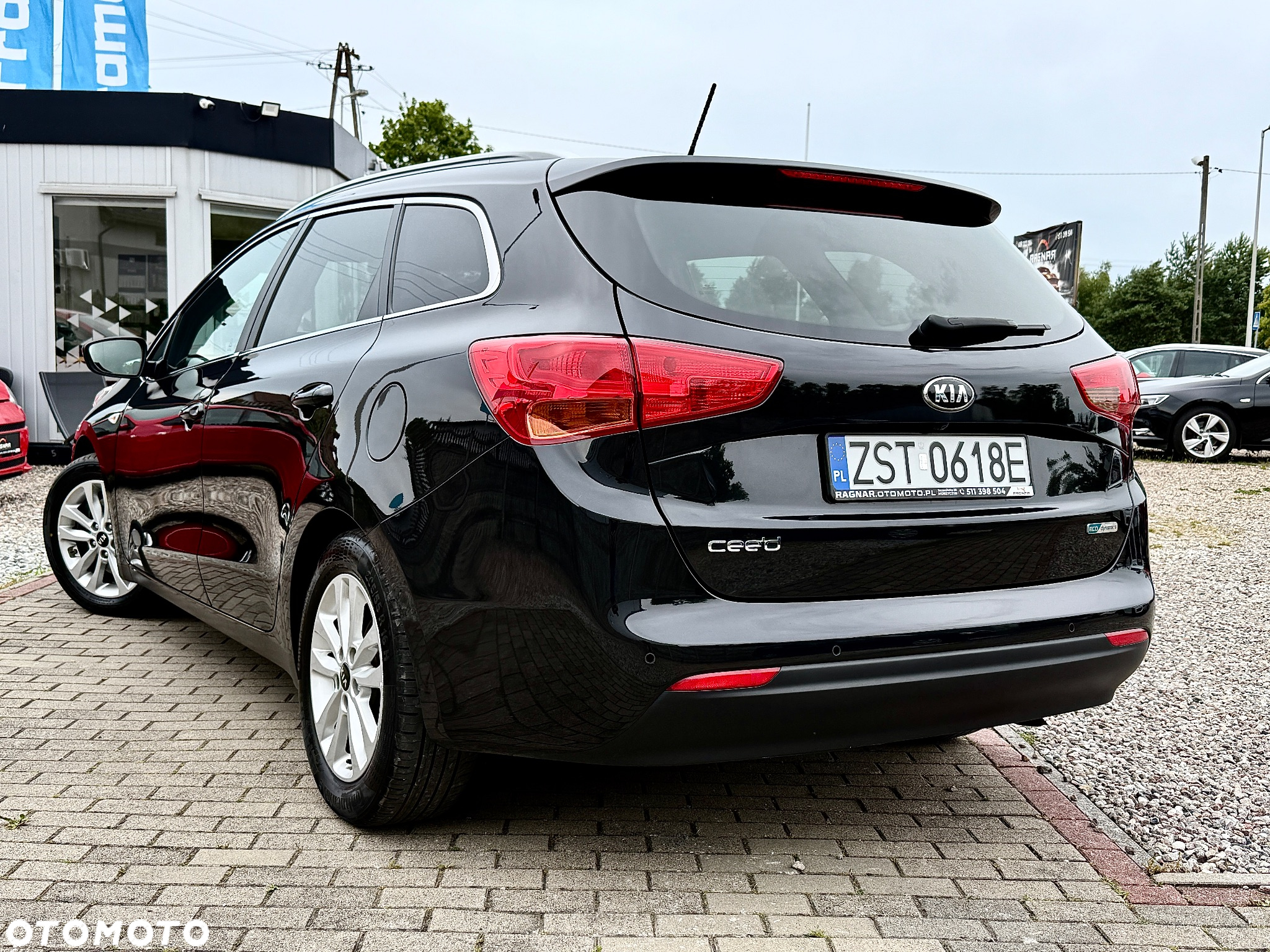 Kia Ceed Cee'd 1.6 CRDi L Business Line - 4