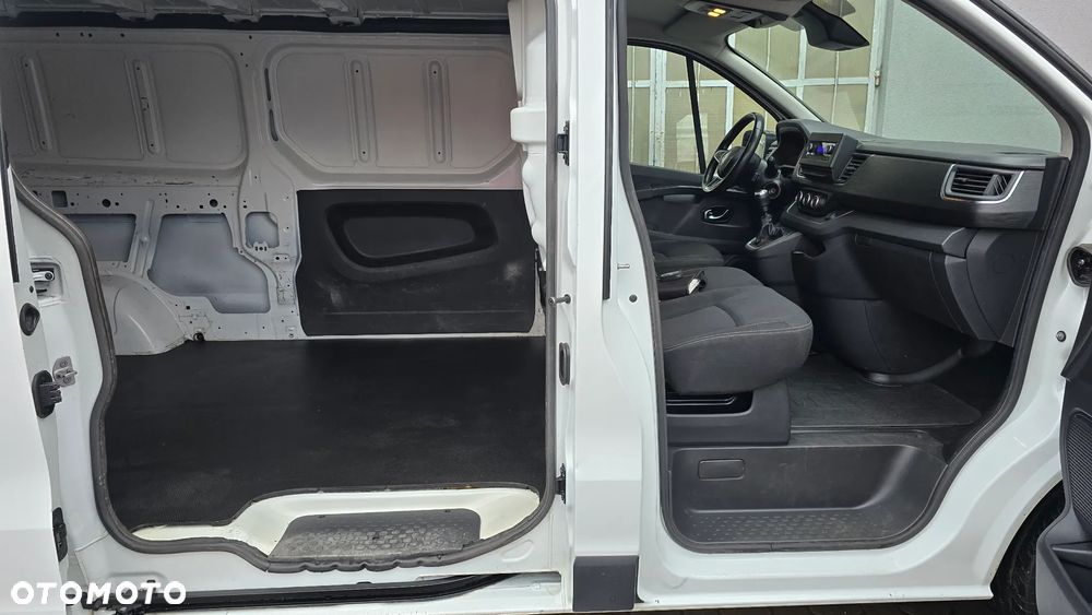 Renault Trafic - 15