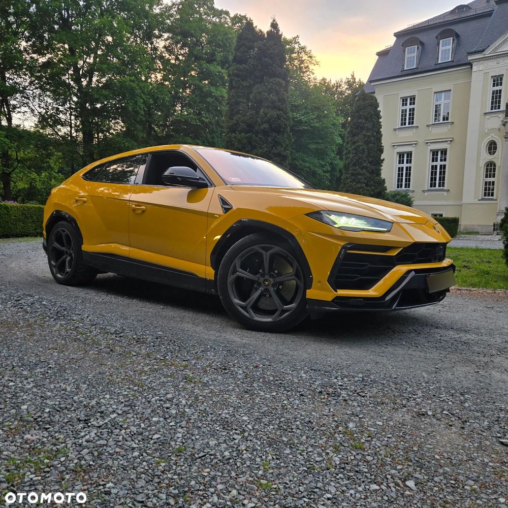 Lamborghini Urus - 3