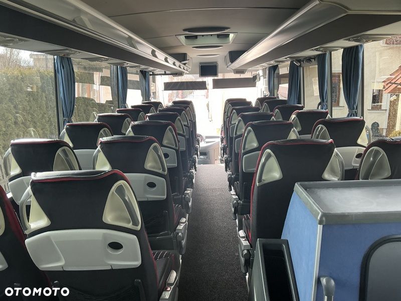 Mercedes-Benz TOURISMO - 24